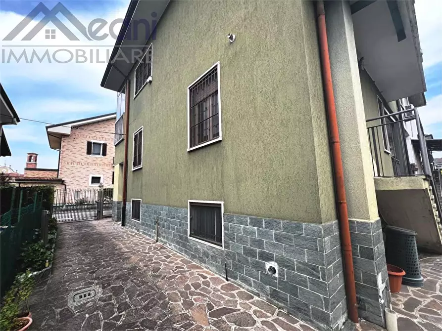 Immagine 5 di Appartamento in vendita  in Via Dante a Pieve Emanuele