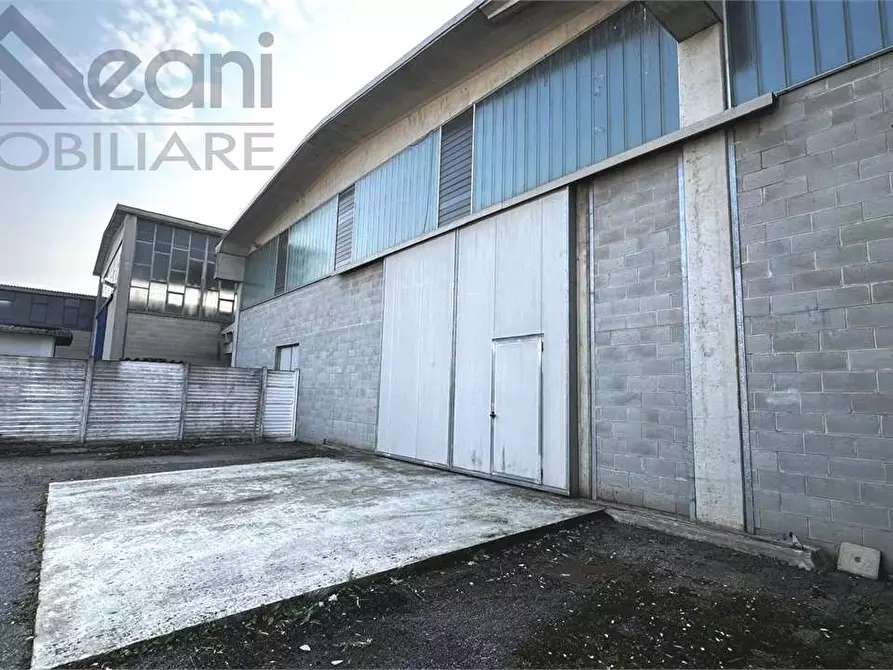 Immagine 3 di Capannone industriale in vendita  in VIA IV NOVEMBRE a Vidigulfo