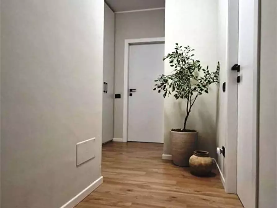 Immagine 16 di Appartamento in vendita  in VIA Quintosole a Milano