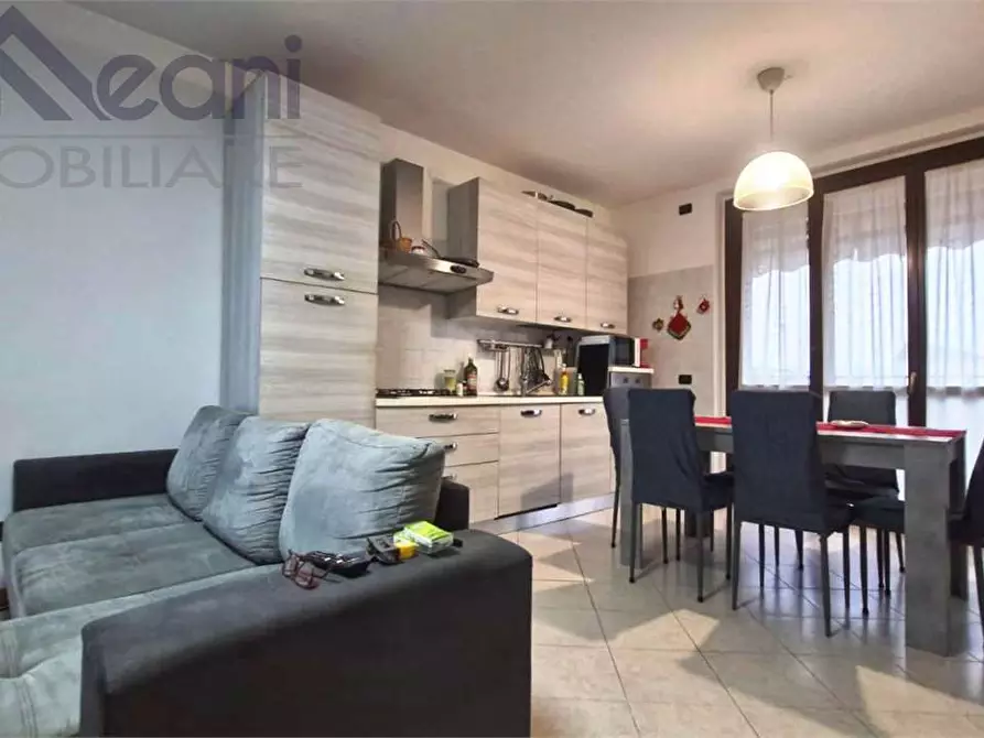 Immagine 5 di Appartamento in vendita  in Via Benedetto Secondi a Locate Di Triulzi