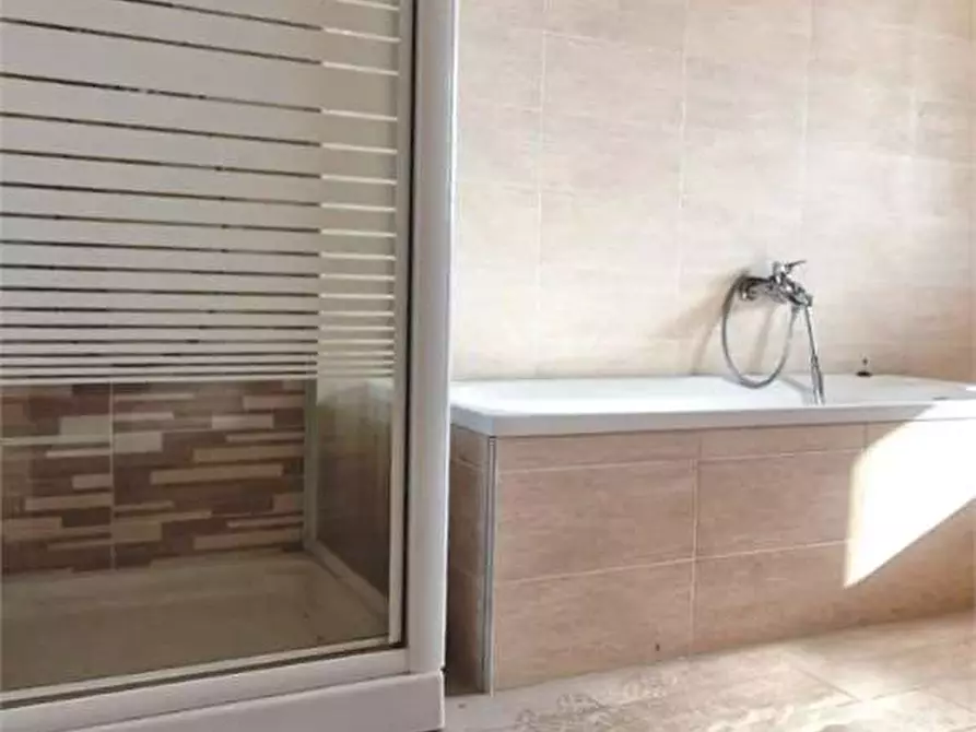 Immagine 15 di Appartamento in vendita  in Via Anna Frank a Landriano