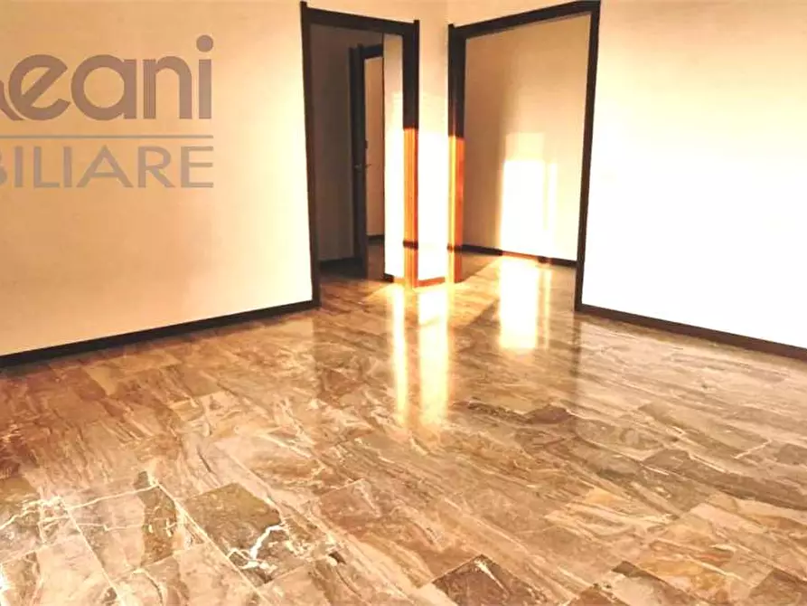 Immagine 12 di Quadrilocale in vendita  in Sporting Mirasole a Opera