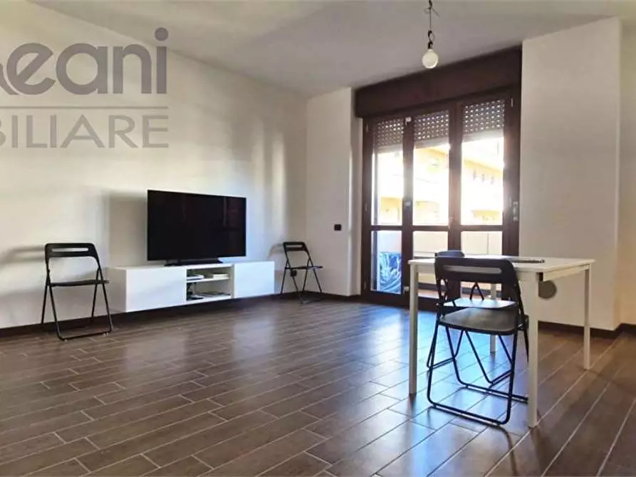 Immagine 5 di Appartamento in vendita  in via SEGRE a Opera