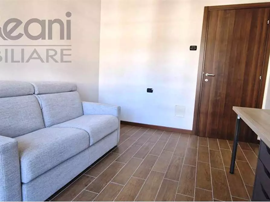 Immagine 13 di Appartamento in vendita  in via SEGRE a Opera