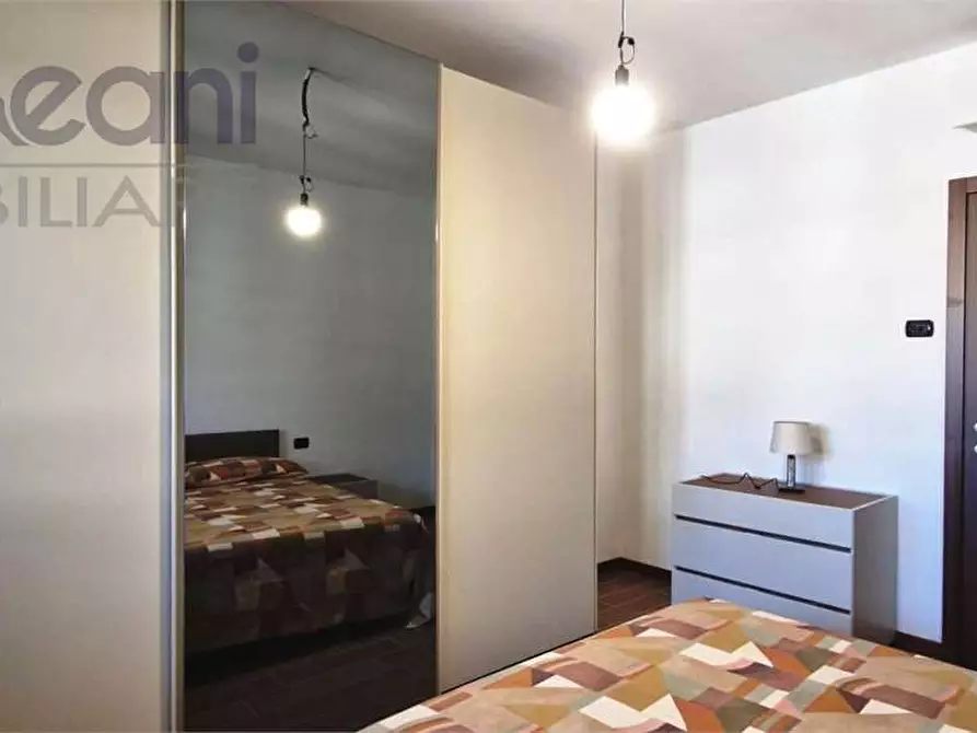 Immagine 22 di Appartamento in vendita  in via SEGRE a Opera