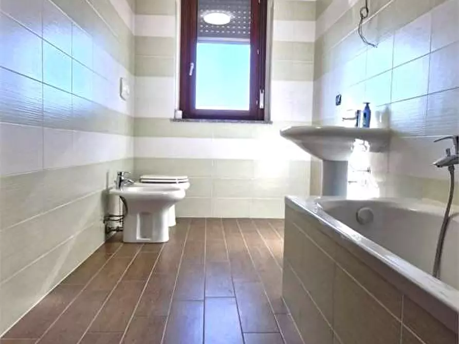 Immagine 24 di Appartamento in vendita  in via SEGRE a Opera