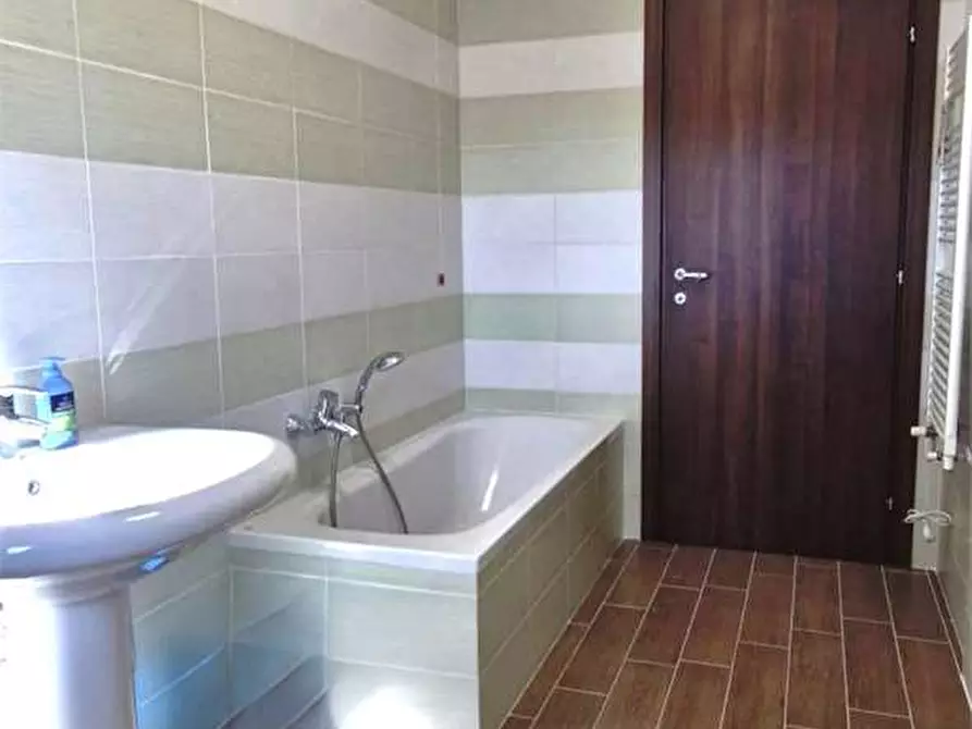 Immagine 26 di Appartamento in vendita  in via SEGRE a Opera