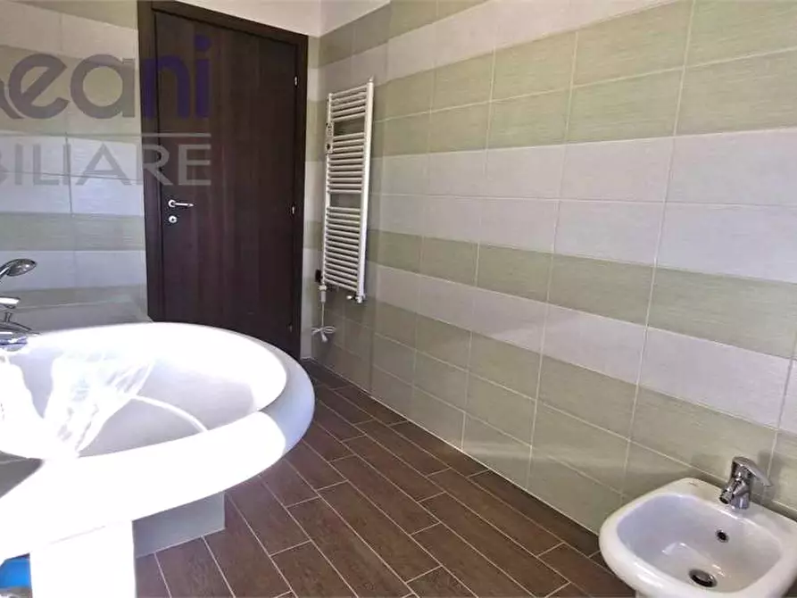 Immagine 27 di Appartamento in vendita  in via SEGRE a Opera