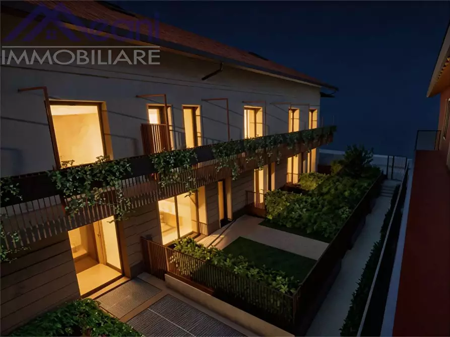 Immagine 12 di Appartamento in vendita  in Via Francesco D' Assisi a Opera