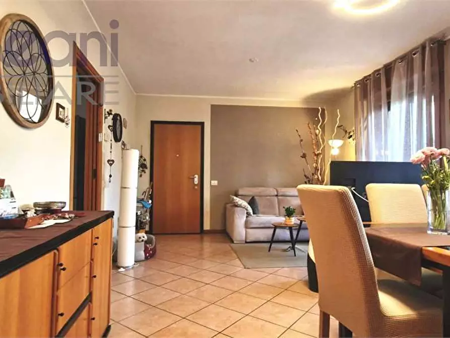 Immagine 3 di Appartamento in vendita  in VIA DON STURZO a Opera