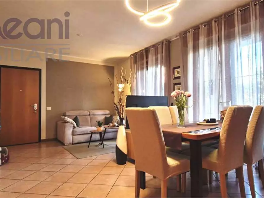 Immagine 4 di Appartamento in vendita  in VIA DON STURZO a Opera