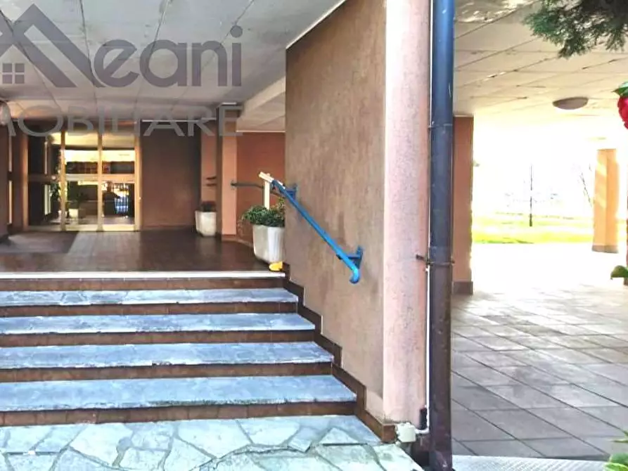 Immagine 39 di Appartamento in vendita  in Via Cristina di Belgioioso a Locate Di Triulzi