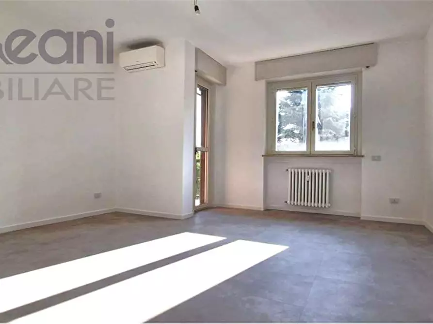 Immagine 1 di Appartamento in vendita  in VIA GRAMSCI a Opera