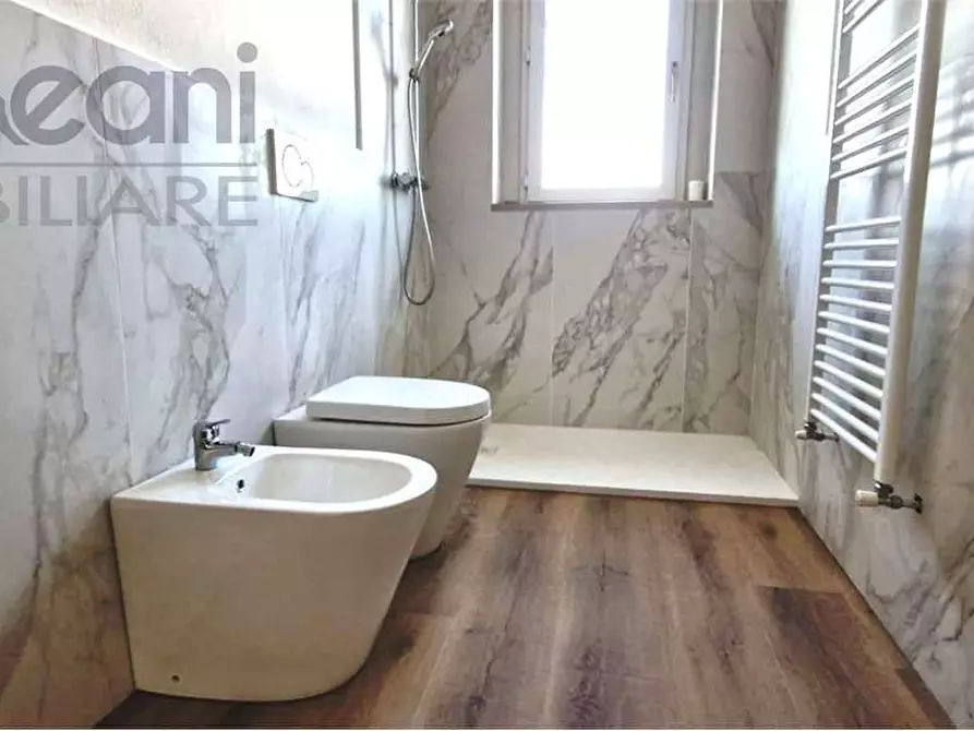 Immagine 11 di Appartamento in vendita  in VIA GRAMSCI a Opera