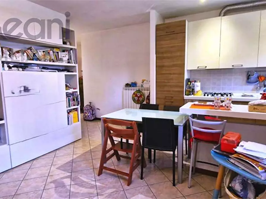 Immagine 5 di Appartamento in vendita  in Via Golgi a Opera