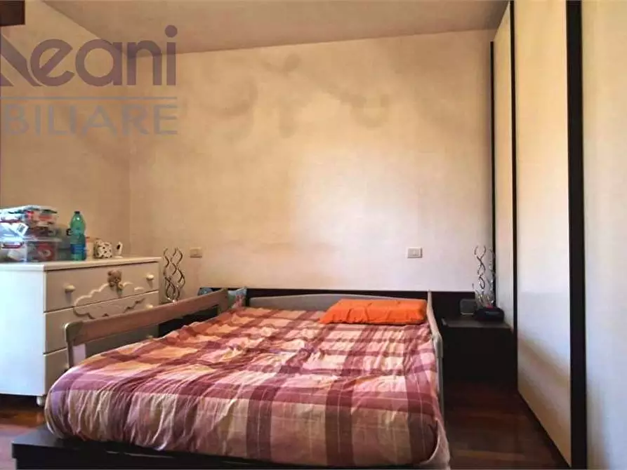 Immagine 16 di Appartamento in vendita  in Via Golgi a Opera