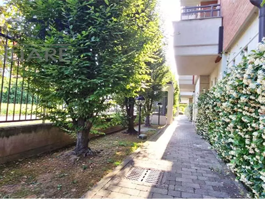Immagine 26 di Appartamento in vendita  in Via Golgi a Opera