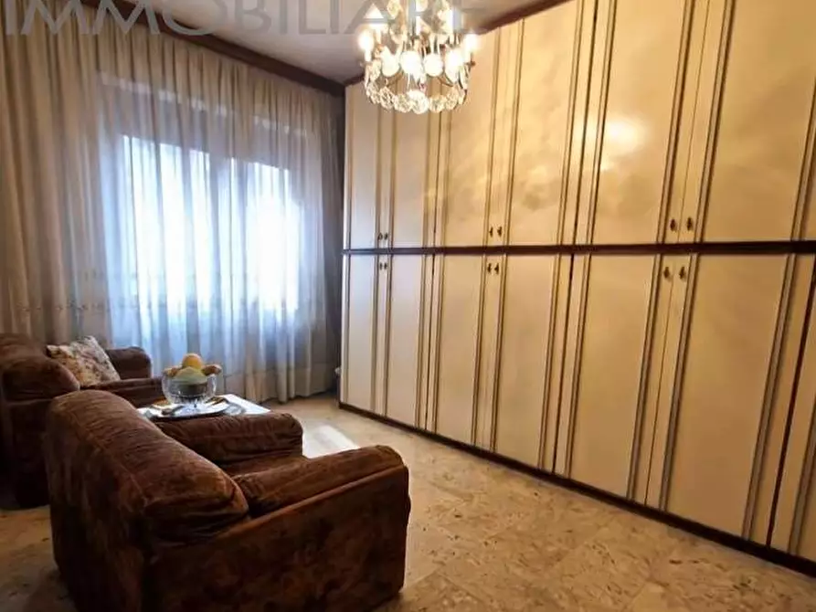 Immagine 16 di Appartamento in vendita  in Via Messina a Milano