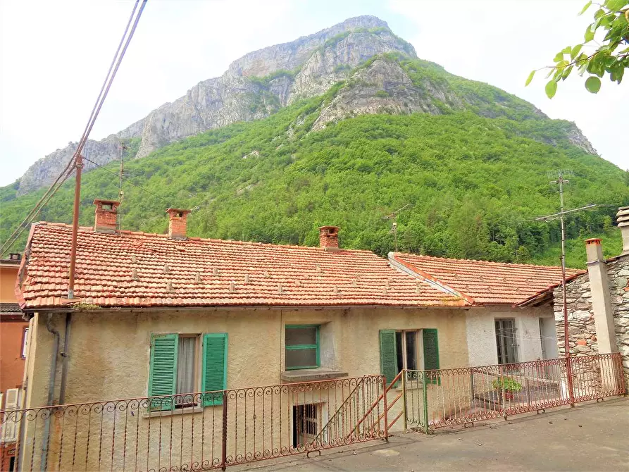 Immagine 1 di Casa indipendente in vendita  in Via Nazionale 49 a Ormea