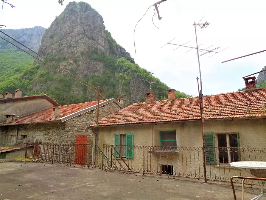 Immagine 38 di Casa indipendente in vendita  in Via Nazionale 49 a Ormea