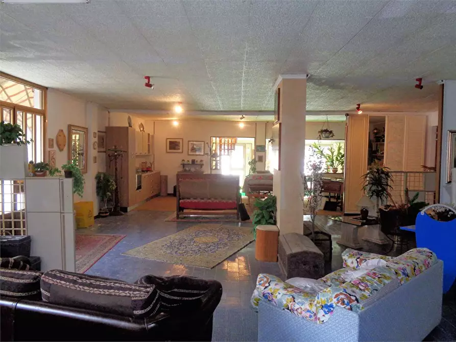 Immagine 22 di Negozio in vendita  in Viale Piaggio 69 a Ormea