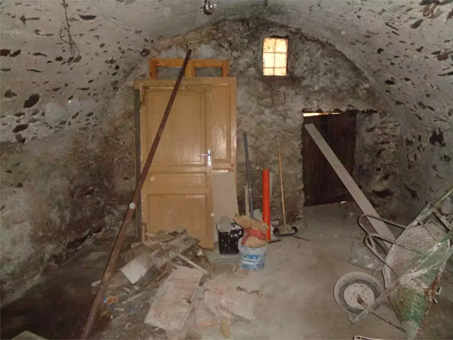 Immagine 23 di Appartamento in vendita  in Via Aleramo 17 a Ormea