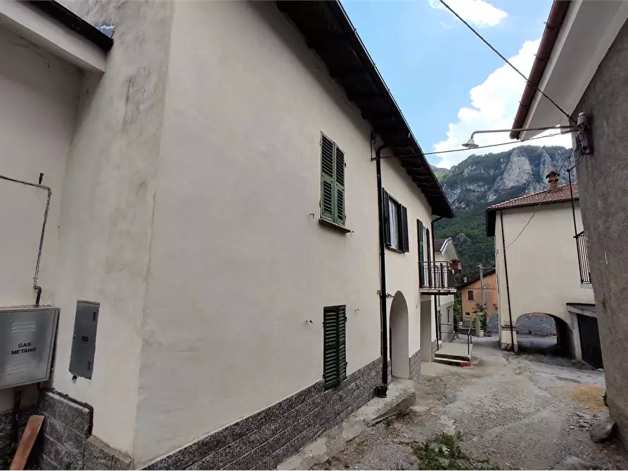 Immagine 1 di Casa indipendente in vendita  in Via Penoni  4 a Garessio