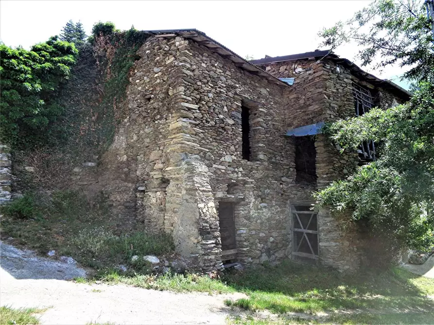 Immagine 1 di Rustico / casale in vendita  in Località Calcagnea a Ormea