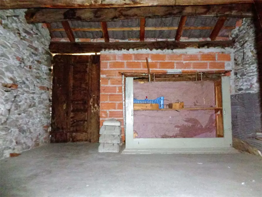 Immagine 20 di Casa indipendente in vendita  in Vicolo del Cortile 16 a Ormea