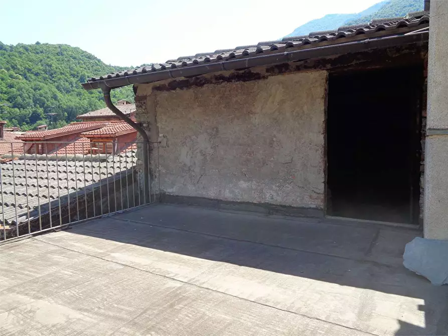 Immagine 22 di Casa indipendente in vendita  in Vicolo del Cortile 16 a Ormea