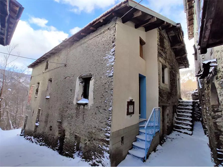 Immagine 2 di Appartamento in vendita  in Frazione Chionea a Ormea