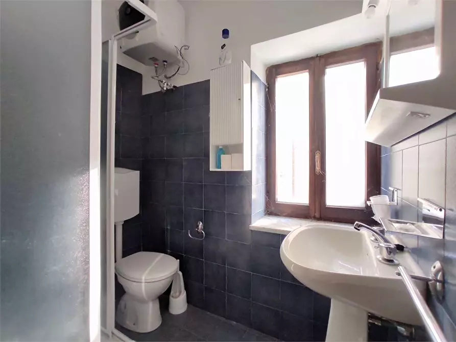 Immagine 11 di Appartamento in vendita  in Frazione Chionea a Ormea