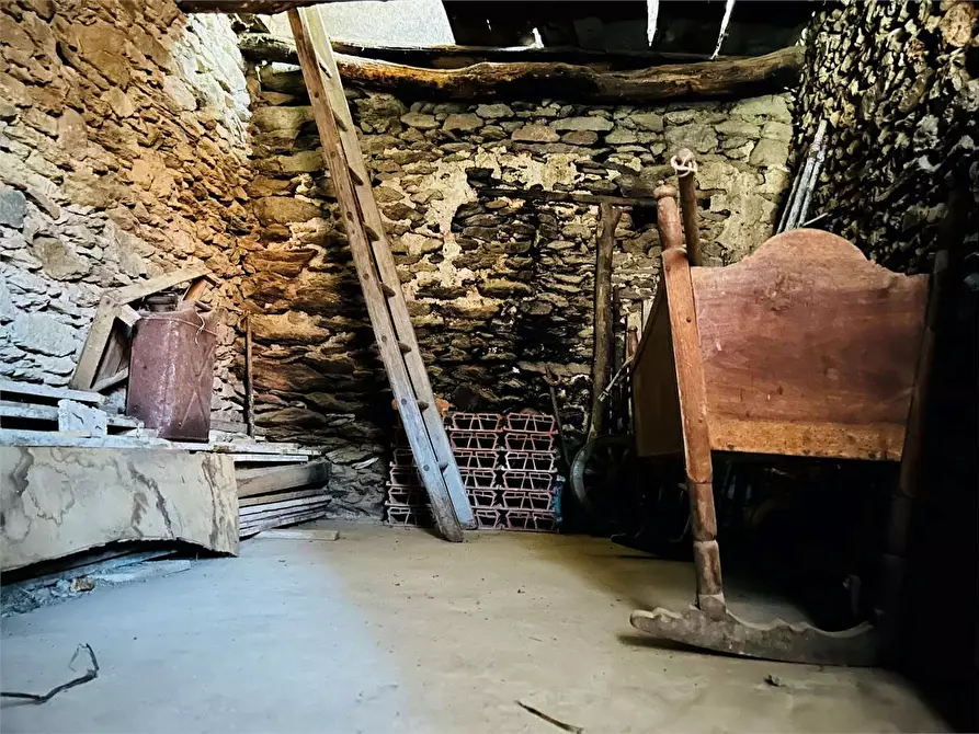 Immagine 7 di Rustico / casale in vendita  in Frazione Chioraira a Ormea
