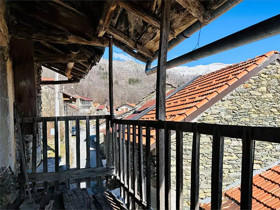 Immagine 8 di Rustico / casale in vendita  in Frazione Chioraira a Ormea
