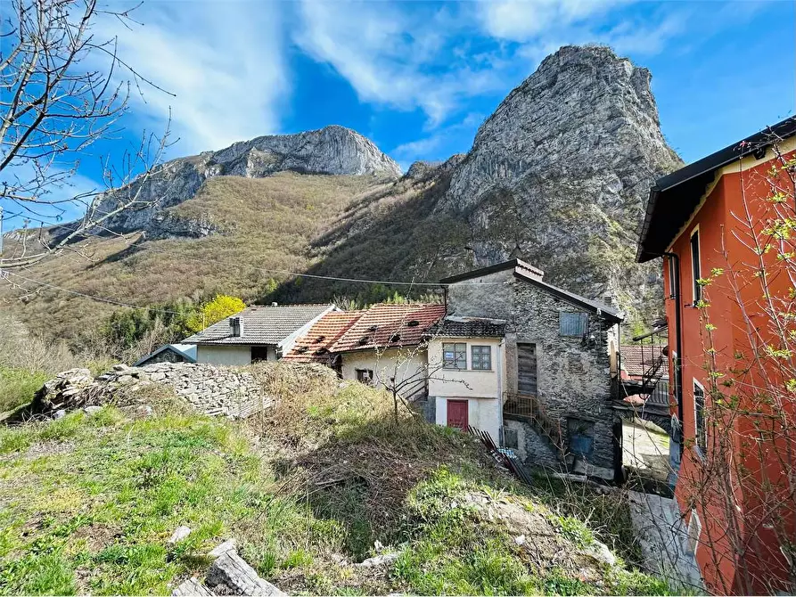 Immagine 1 di Rustico / casale in vendita  in Frazione Ponte Soprano a Ormea