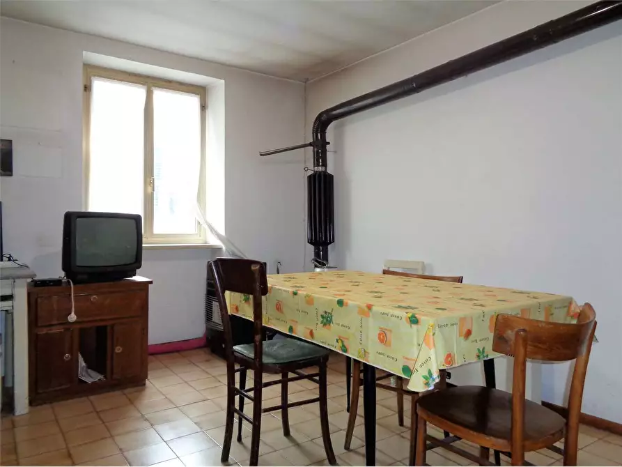 Immagine 16 di Stabile in vendita  in Via Vittorio Emanuele  90 a Garessio