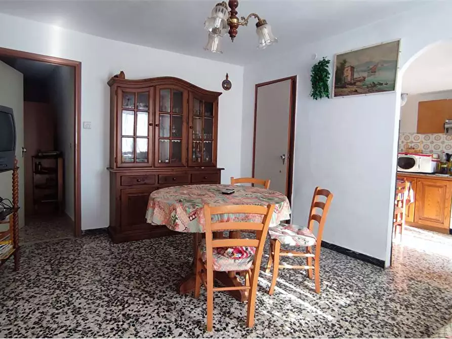 Immagine 1 di Casa indipendente in vendita  in Via Umberto I  19 a Cosio D'arroscia