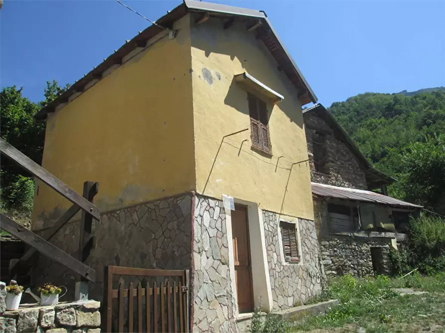 Immagine 1 di Rustico / casale in vendita  in Frazione Bossi a Ormea