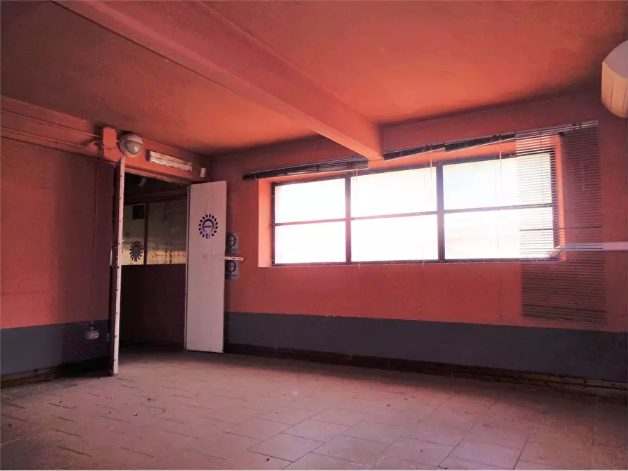 Immagine 19 di Capannone industriale in vendita  in Viale Piaggio a Ormea