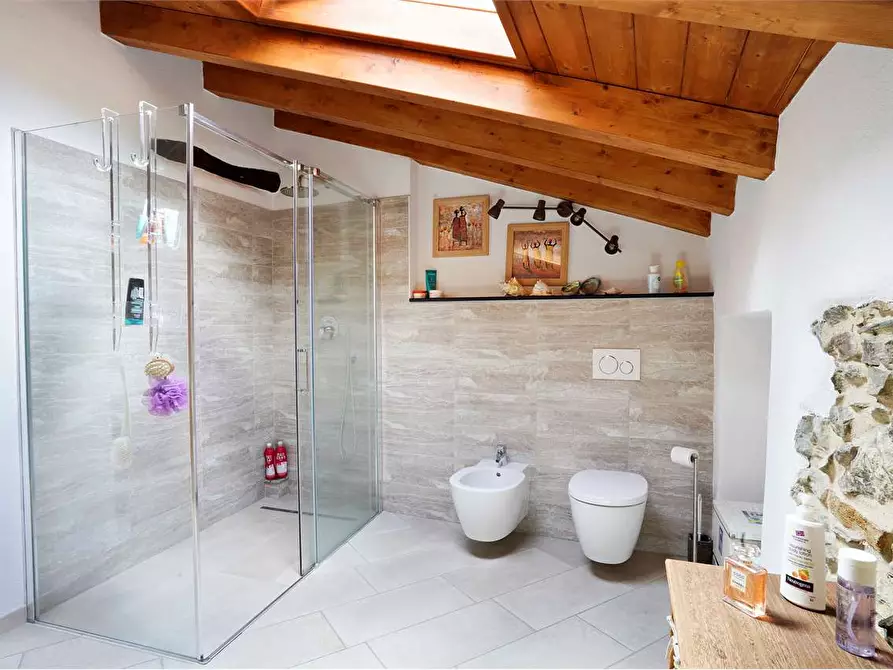 Immagine 31 di Villa in vendita  in Via Montegrappa 5 a Armo