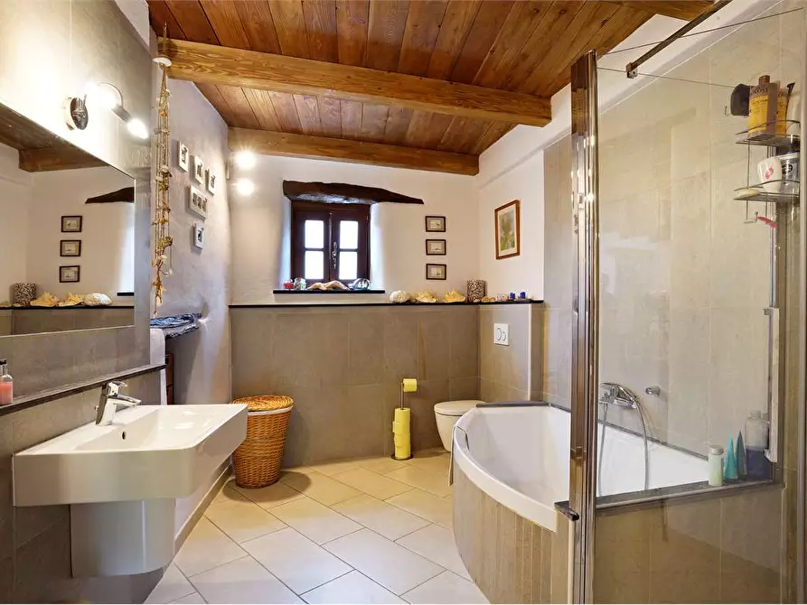 Immagine 19 di Villa in vendita  in Via Montegrappa 5 a Armo