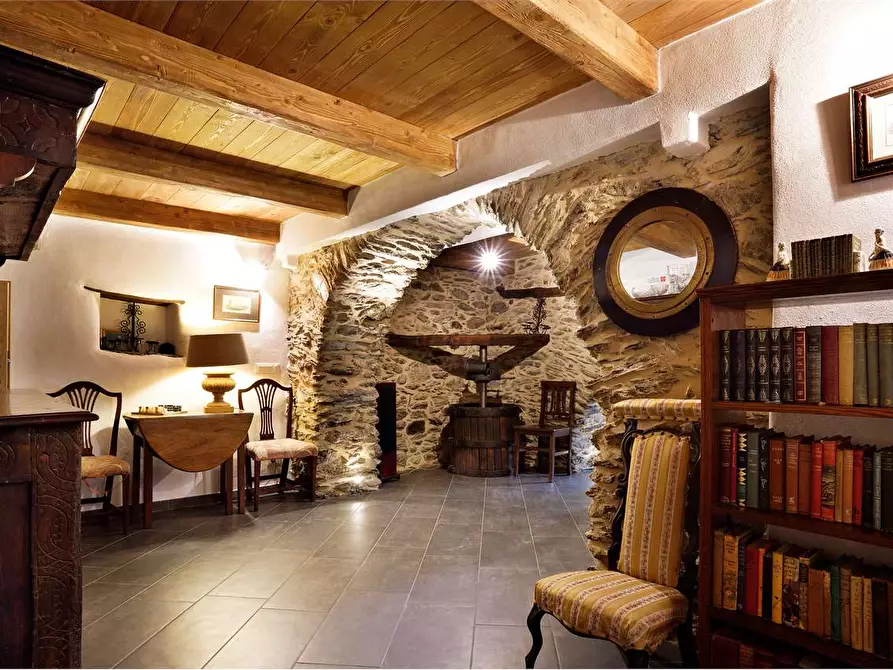 Immagine 1 di Villa in vendita  in Via Montegrappa 5 a Armo