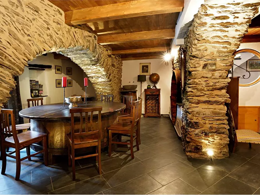 Immagine 46 di Villa in vendita  in Via Montegrappa 5 a Armo