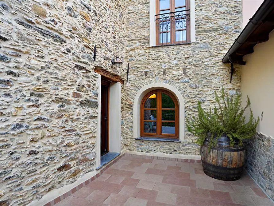 Immagine 23 di Villa in vendita  in Via Montegrappa 5 a Armo