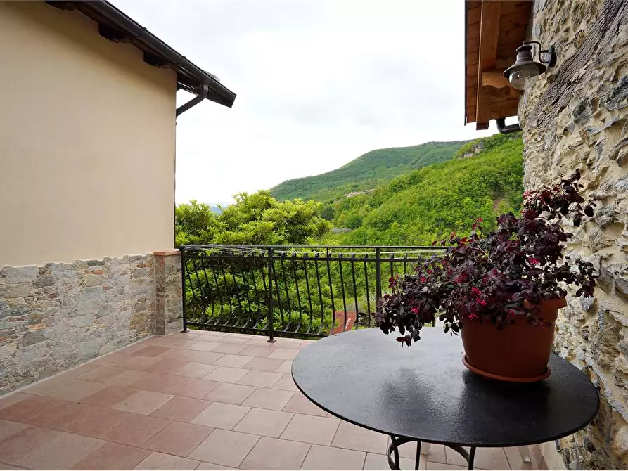 Immagine 24 di Villa in vendita  in Via Montegrappa 5 a Armo