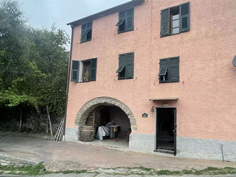 Immagine 1 di Appartamento in vendita  in Via Costa Parrocchia  14 a Ranzo