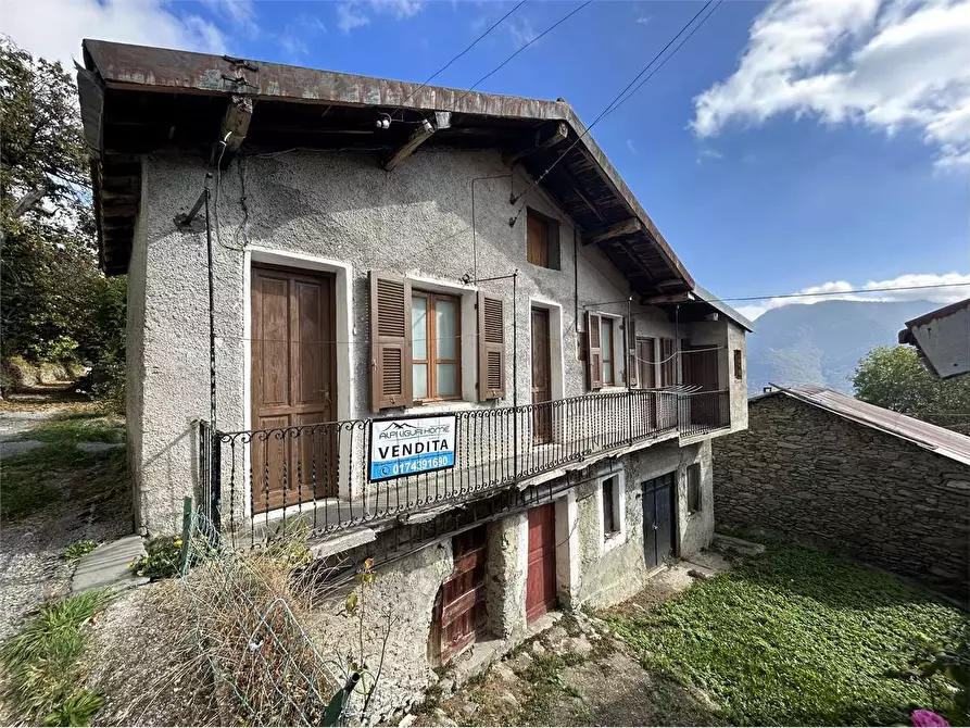Immagine 1 di Casa indipendente in vendita  in Frazione Chioraira a Ormea