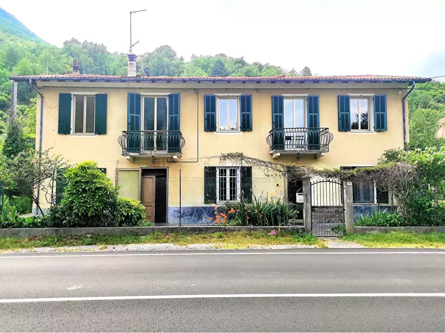 Immagine 1 di Casa indipendente in vendita  in Via Garibaldi 100 a Garessio