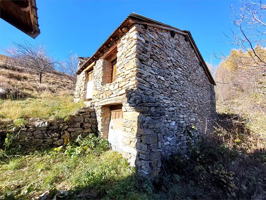 Immagine 10 di Rustico / casale in vendita  in Località Pigheugia a Mendatica