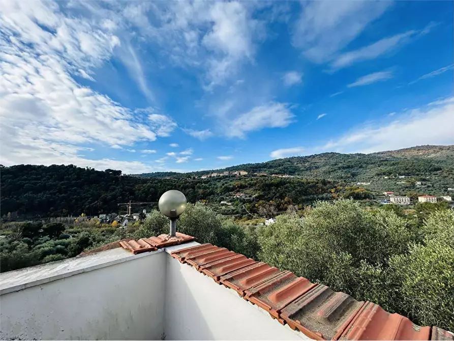 Immagine 1 di Casa bifamiliare in vendita  in Borgata San Simone a San Bartolomeo Al Mare